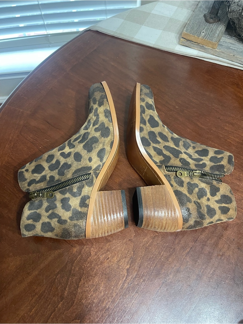L&B Leopard Cheetah Suede Leather Ankle Boots Booties - Picture 5 of 10
